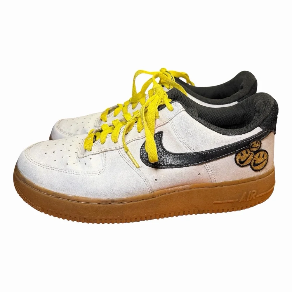 Nike Air Force 1 LV8‎ Go The Extra Smile Size 8.5 DO5853-100